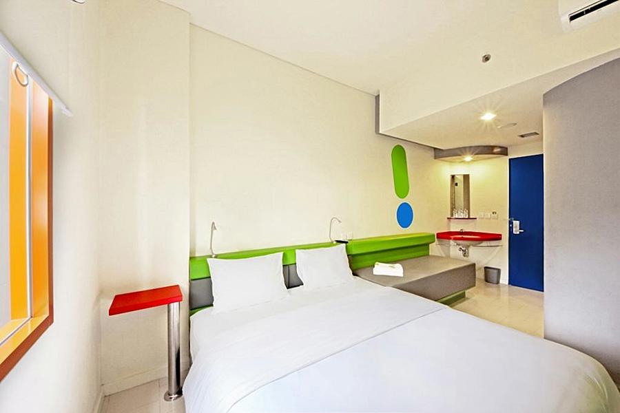 Pop! Hotel Kemang Jakarta Exterior photo