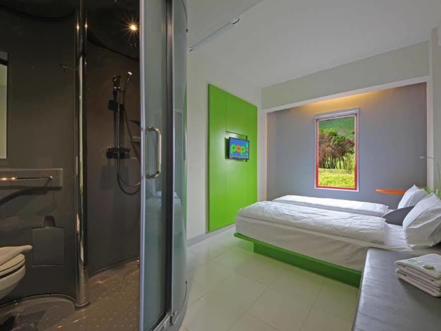 Pop! Hotel Kemang Jakarta Exterior photo