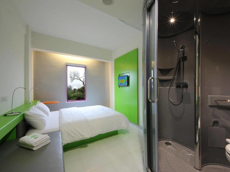 Pop! Hotel Kemang Jakarta Exterior photo